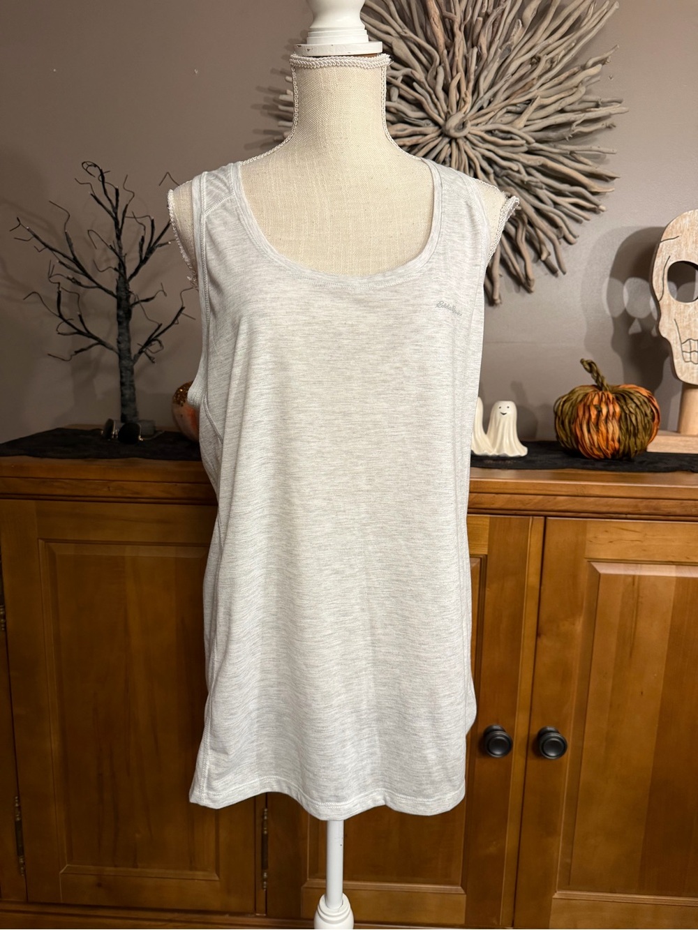 Eddie Bauer Athletic Tank Top in Light grey